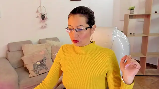 Snapshot of Antonnella_3 chatting on March 2025 12:30:02 PM Antonnella 3 online show from March 2025 12:30:02 PM