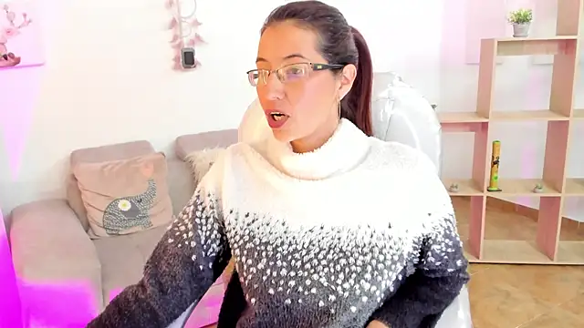 Snapshot of Antonnella_3 chatting on March 2025 06:23:02 PM Antonnella 3 online show from March 2025 06:23:02 PM