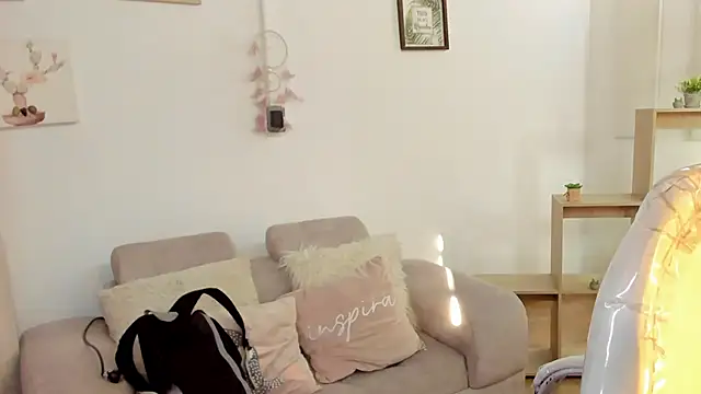 Snapshot of Antonnella_3 chatting on March 2025 12:11:01 PM Antonnella 3 online show from March 2025 12:11:01 PM