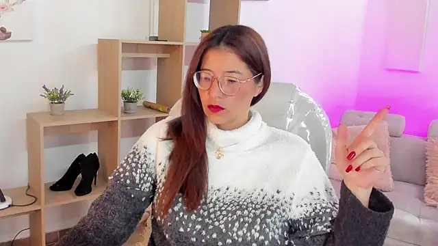 Snapshot of Antonnella_3 chatting on October 2025 12:33:01 PM Antonnella 3 online show from October 2025 12:33:01 PM