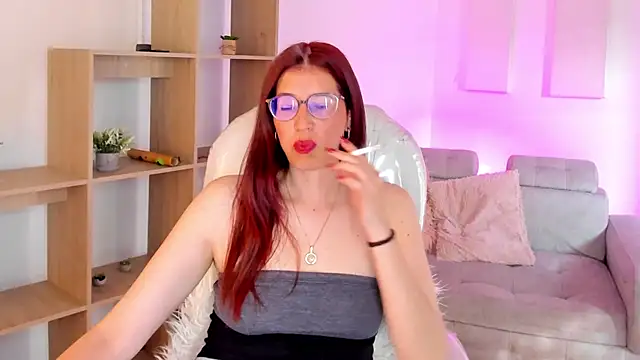 Snapshot of Antonnella_3 chatting on October 2025 12:47:02 PM Antonnella 3 online show from October 2025 12:47:02 PM