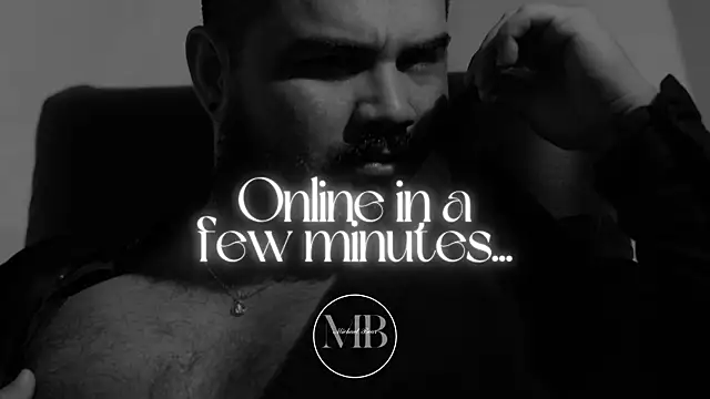 Snapshot of MichaelBear_ chatting on December 2025 01:04:02 PM MichaelBear online show from December 2025 01:04:02 PM