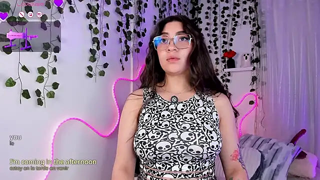 Samii Evans online show from April 2026 03:33:01 AM