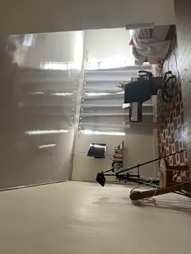 Snapshot of Juliana_News chatting on November 2025 04:18:02 PM Juliana News online show from November 2025 04:18:02 PM