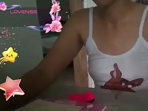 Moon lunita online show from December 2024 06:10:02 PM