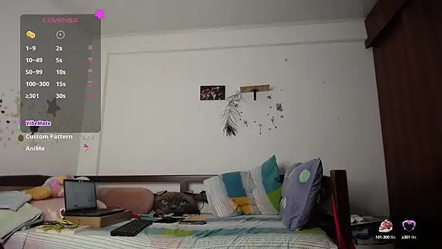 Moon lunita online show from March 2025 09:26:01 PM