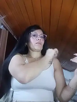 Tania mature online show from June 2026 05:51:01 PM