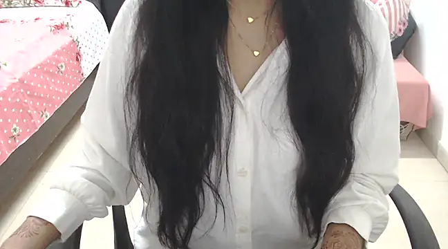 Princess Sara online show from February 2025 08:48:02 AM