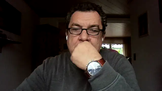 Nobbie444 online show from November 2025 09:20:02 AM