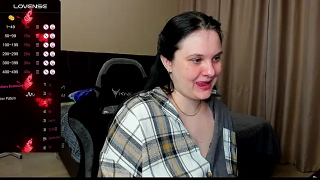 Snapshot of AlanaBrox chatting on November 2025 07:34:01 PM AlanaBrox online show from November 2025 07:34:01 PM