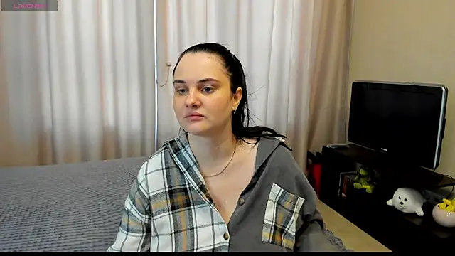 AlanaBrox online show from May 2026 04:11:02 PM