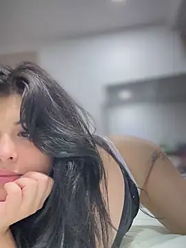 Snapshot of Alyaa_s chatting on October 2025 11:27:02 PM Alyaa s online show from October 2025 11:27:02 PM