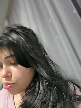 Snapshot of Alyaa_s chatting on November 2025 03:06:02 AM Alyaa s online show from November 2025 03:06:02 AM