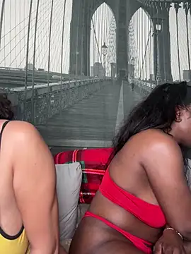 Snapshot of TilaTotti chatting on February 2025 01:03:02 AM TilaTotti online show from February 2025 01:03:02 AM