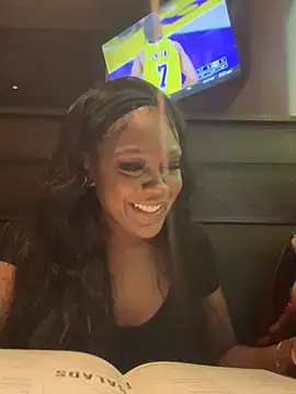 Snapshot of TilaTotti chatting on February 2025 05:44:02 AM TilaTotti online show from February 2025 05:44:02 AM