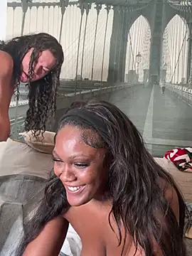 Snapshot of TilaTotti chatting on February 2025 01:21:02 AM TilaTotti online show from February 2025 01:21:02 AM