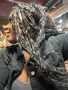 TilaTotti online show from December 2025 05:15:02 AM