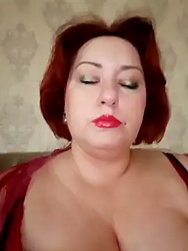 Snapshot of mom4you chatting on May 2026 09:15:02 AM mom4you online show from May 2026 09:15:02 AM