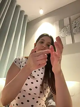 DoriDeluxe66 online show from February 2025 08:25:02 PM