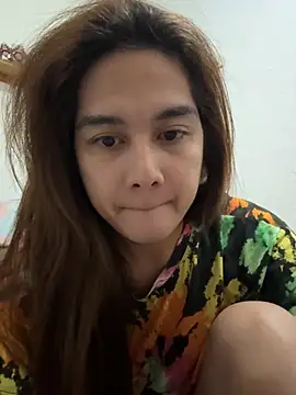 Snapshot of MarieLoveGlamorous chatting on October 2025 04:40:02 PM MarieLoveGlamorous online show from October 2025 04:40:02 PM