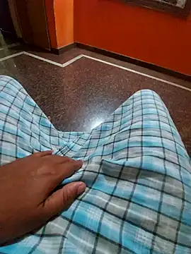 Snapshot of Stripkomal chatting on October 2025 04:24:02 PM Stripkomal online show from October 2025 04:24:02 PM