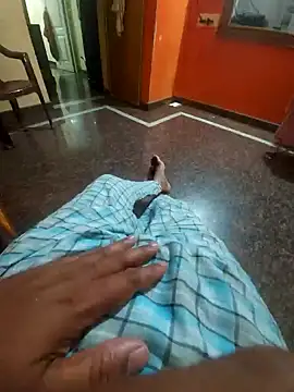 Snapshot of Stripkomal chatting on November 2025 04:29:01 PM Stripkomal online show from November 2025 04:29:01 PM