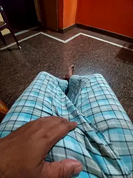 Snapshot of Stripkomal chatting on November 2025 03:22:01 PM Stripkomal online show from November 2025 03:22:01 PM