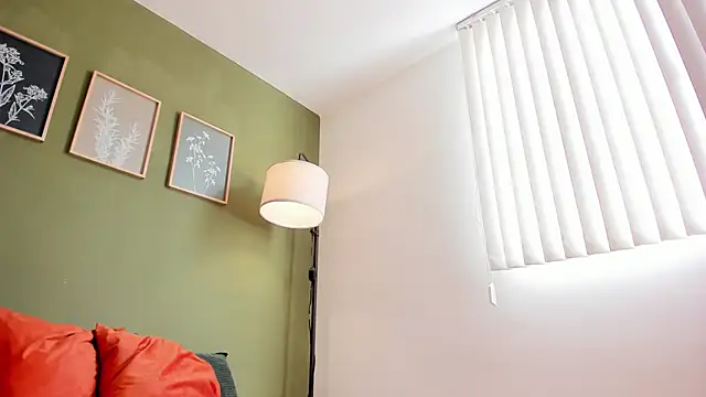 karlye 5 online show from October 2025 01:41:01 PM