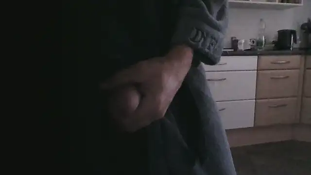 Snapshot of muschiliebhaber1@xh chatting on October 2025 08:13:01 AM muschiliebhaber1xh online show from October 2025 08:13:01 AM