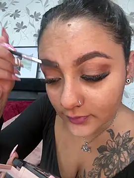 Emiily W online show from December 2025 09:25:01 AM