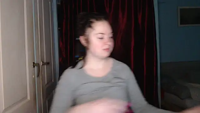 Snapshot of ryhhnnagold99 chatting on December 2025 05:18:02 PM ryhhnnagold99 online show from December 2025 05:18:02 PM