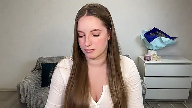 EvaMaddison online show from February 2026 06:00:02 PM