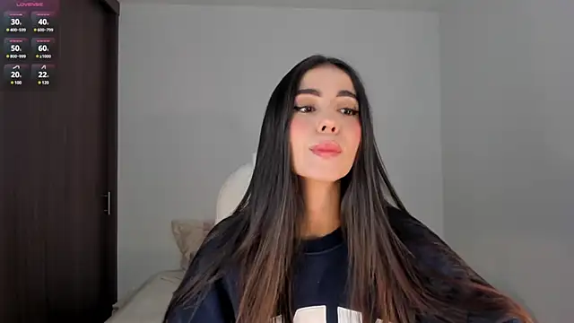 Snapshot of RebeccaBaxter chatting on March 2025 12:44:01 AM RebeccaBaxter online show from March 2025 12:44:01 AM