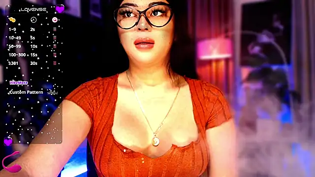 Thalia Cambridge online show from November 2025 11:07:02 PM