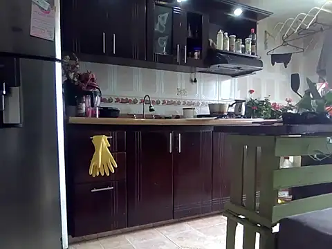 Diosasky online show from October 2025 01:00:02 PM