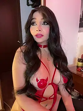 Snapshot of KateLatorre chatting on February 2025 10:50:02 PM KateLatorre online show from February 2025 10:50:02 PM