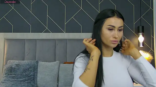 EmyLaveau online show from March 2026 06:17:02 AM