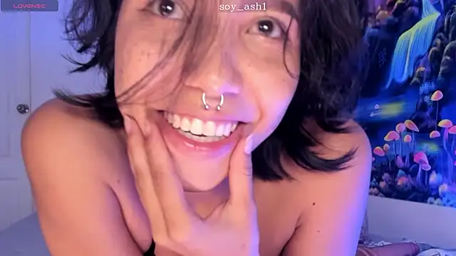 Snapshot of Ashlleycam_ chatting on December 2024 06:59:01 AM Ashlleycam  online show from December 2024 06:59:01 AM