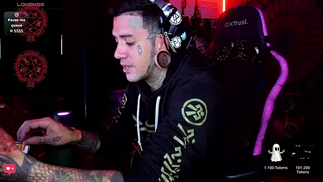 josh  ackerman online show from October 2025 01:45:01 AM