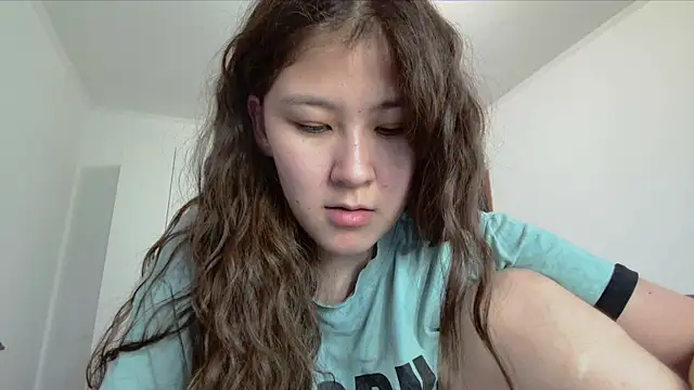 Snapshot of Riz_girl chatting on November 2025 11:23:02 AM Riz girl online show from November 2025 11:23:02 AM