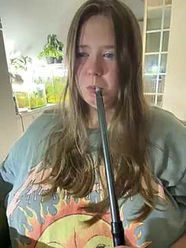 remirann  online show from September 2025 08:20:02 PM