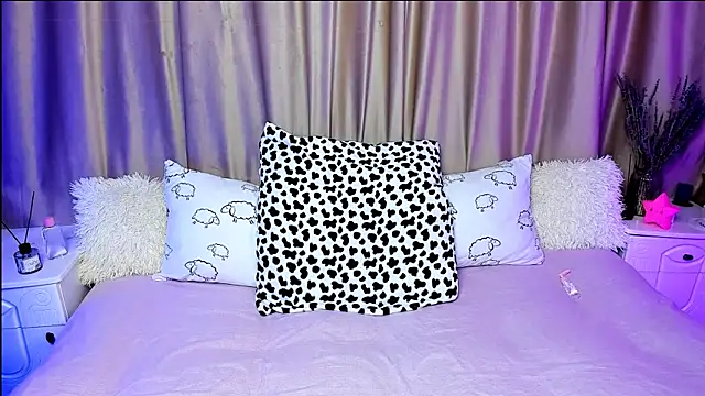 LilyStarlight online show from September 2025 03:41:01 AM