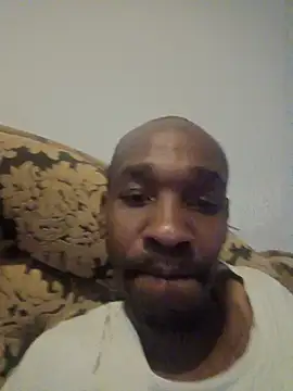 Snapshot of Dibobo4 chatting on April 2026 11:24:01 PM Dibobo4 online show from April 2026 11:24:01 PM