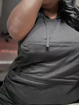 Snapshot of NikkiNoelanii chatting on February 2025 09:48:01 PM NikkiNoelanii online show from February 2025 09:48:01 PM