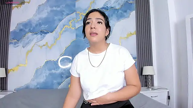 Snapshot of Kylieandjhonny chatting on November 2025 07:47:02 PM Kylieandjhonny online show from November 2025 07:47:02 PM