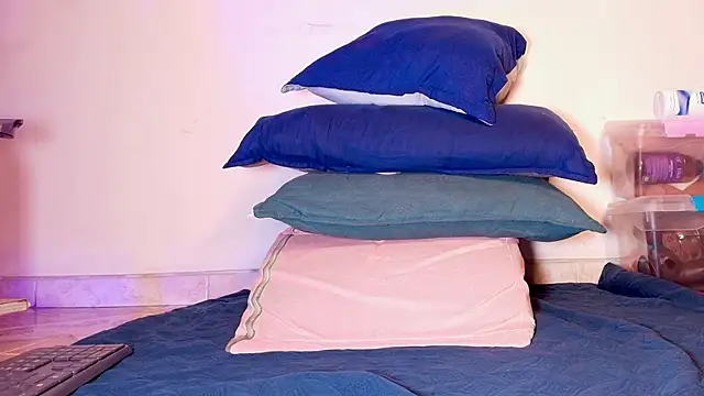  ebony-queen  online show from October 2025 12:11:01 PM