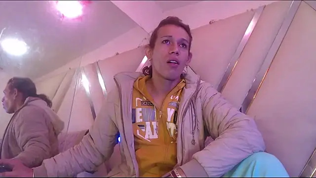 StefyFerrer online show from February 2026 03:23:01 AM