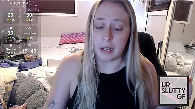 Snapshot of ursluttygf chatting on December 2024 03:11:02 AM ursluttygf online show from December 2024 03:11:02 AM