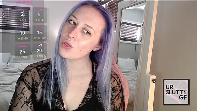 Snapshot of ursluttygf chatting on February 2026 04:38:01 PM ursluttygf online show from February 2026 04:38:01 PM