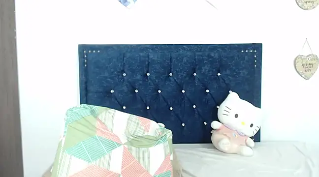 QueenSquirt  online show from February 2025 07:41:02 PM